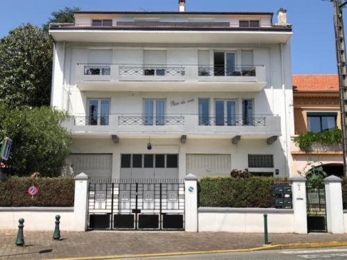 Grand Appartement De Standing "Reve Du Soir" De 170 M2 350 M De La Gare Lurdy Exteriér fotografie